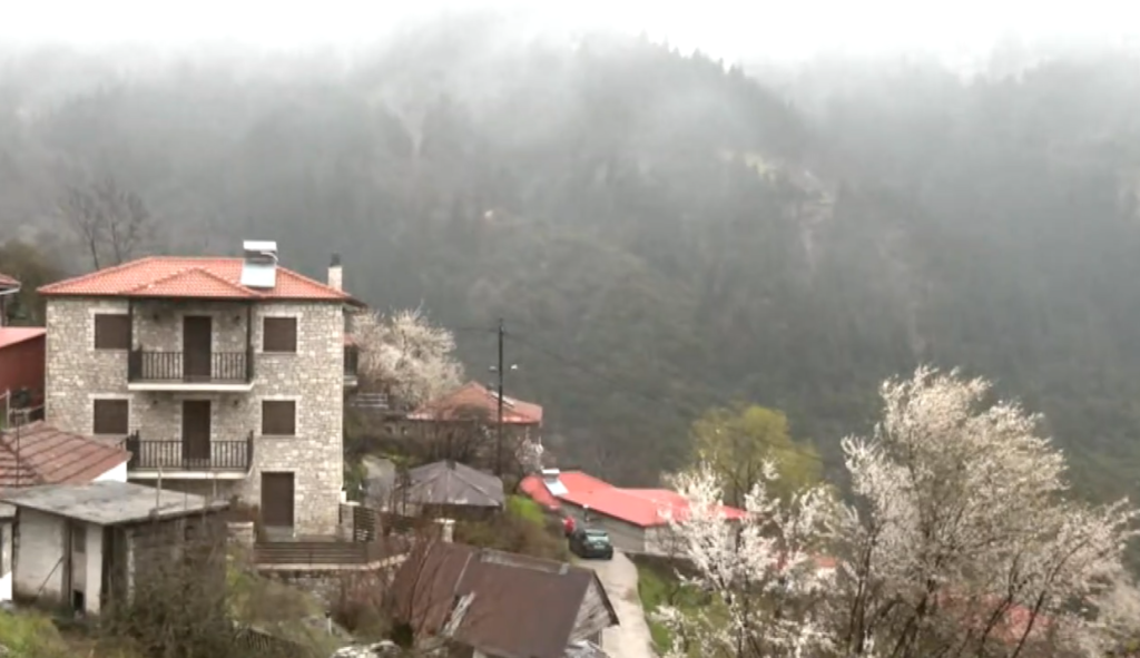 Στουρναραίικα Τρικάλων: Ένα ιστορικό χωριό στην κορυφή του Κυδωνιά