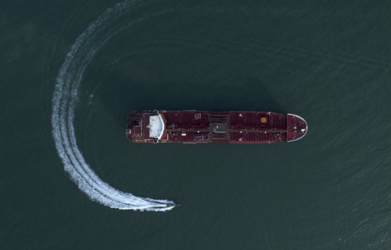 Το Ιράν σφραγίζει τα Στενά του Ορμούζ για τους συμμάχους των ΗΠΑ και του Ισραήλ για όσο διαρκεί ο πόλεμος