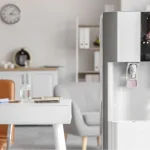 ψυκτης νερου σε περιβαλλον γραφειου