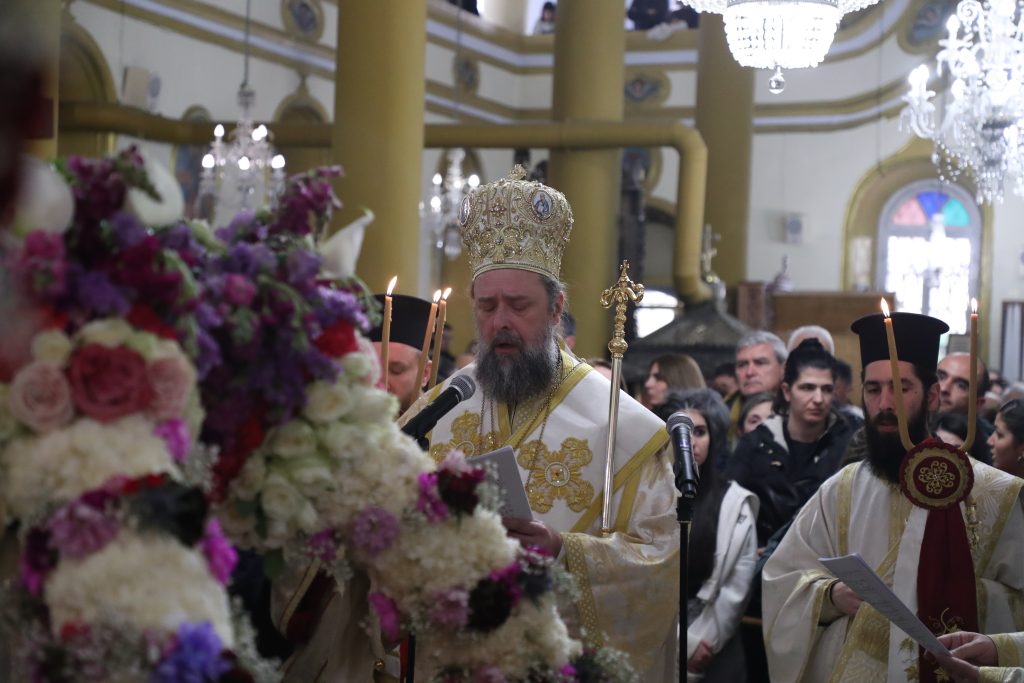 Θεσσαλονίκη: Με κατάνυξη η περιφορά του Επιταφίου του Αγίου Μηνά (εικόνες)