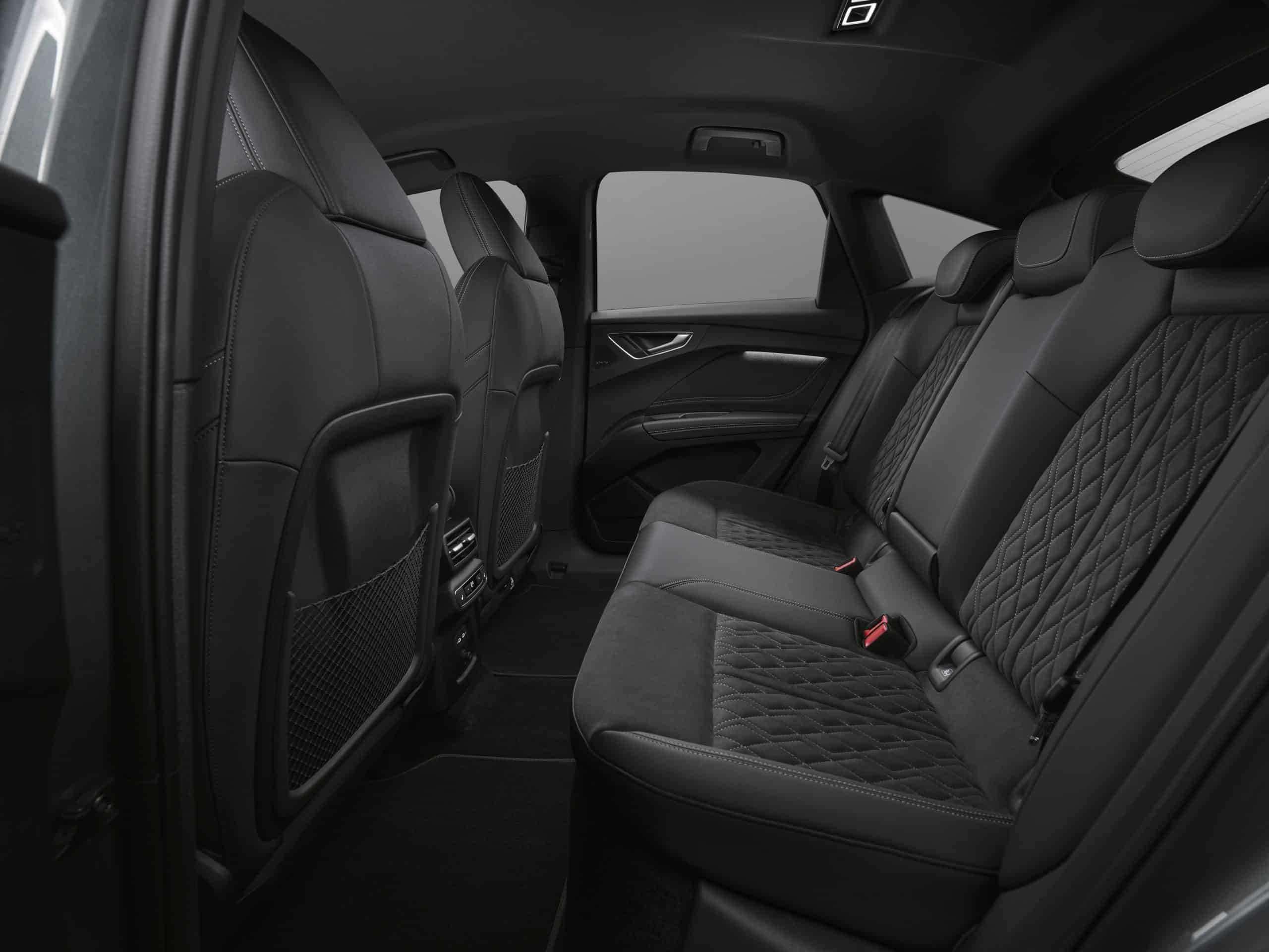 Το Audi Q4 e-tron αναβαθμίζεται: Περισσότερη αυτονομία, ταχύτερη φόρτιση, αλλά και αμφίδρομη φόρτιση