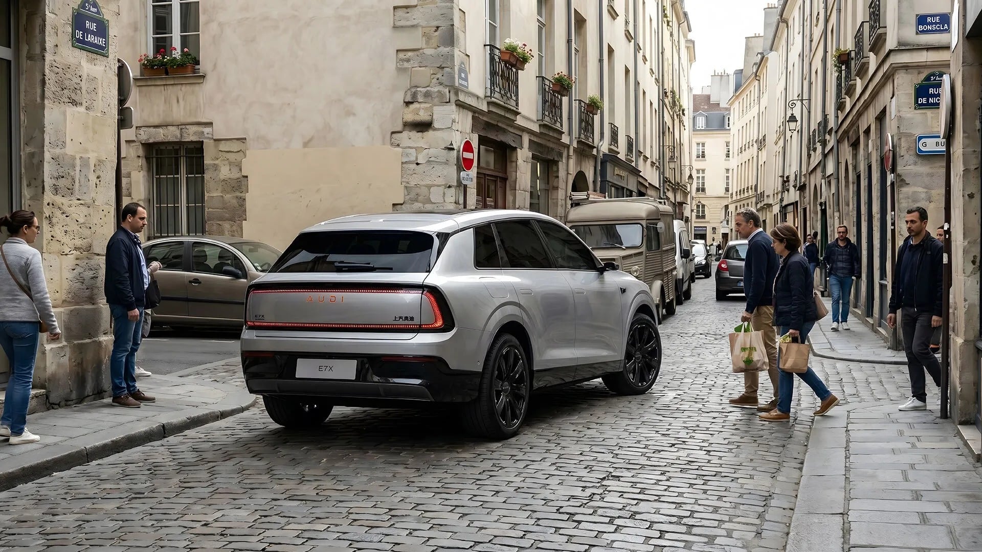 AUDI E7X: Το ηλεκτρικό SUV χωρίς... δαχτυλίδια αποκαλύπτεται με 680 PS και καμπίνα… από το μέλλον