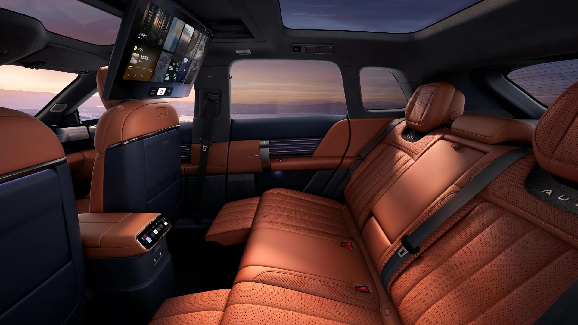 AUDI E7X: Το ηλεκτρικό SUV χωρίς... δαχτυλίδια αποκαλύπτεται με 680 PS και καμπίνα… από το μέλλον