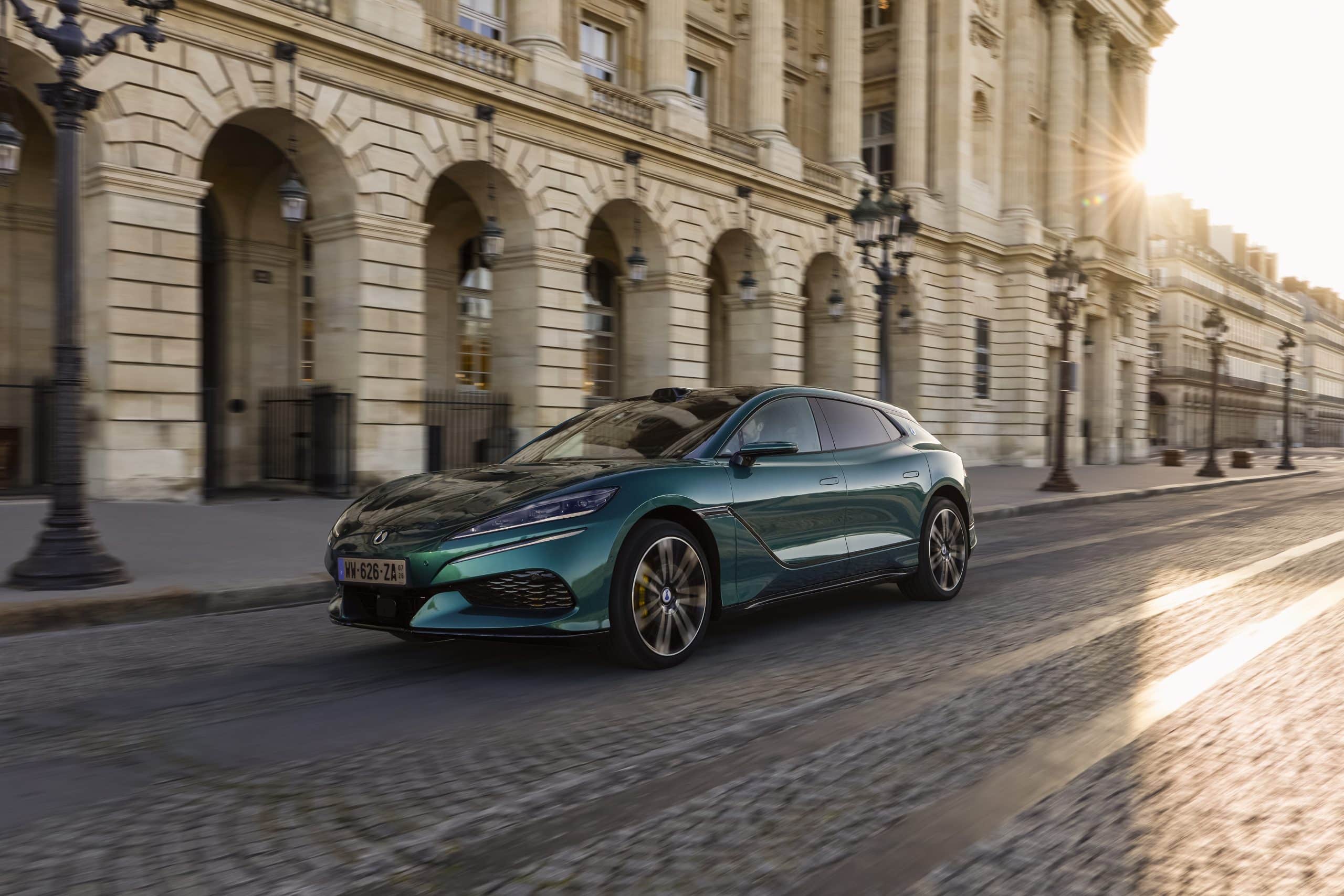 Το shooting brake DENZA Z9GT έρχεται στην Ευρώπ