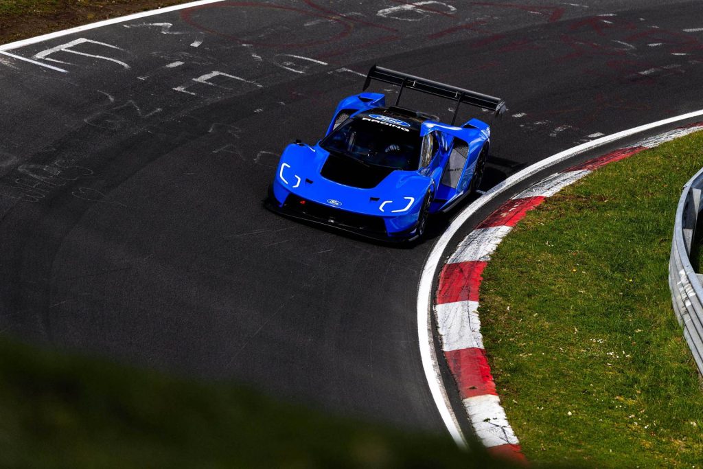 FORD GT Mk IV NURBURGRING 11