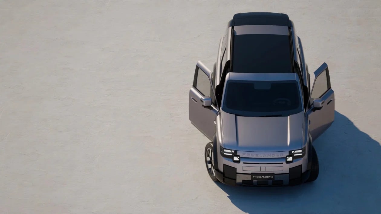 Το νέο Freelander 8 έρχεται να τα βάλει με το Defender, αλλά σε χαμηλότερη τιμή