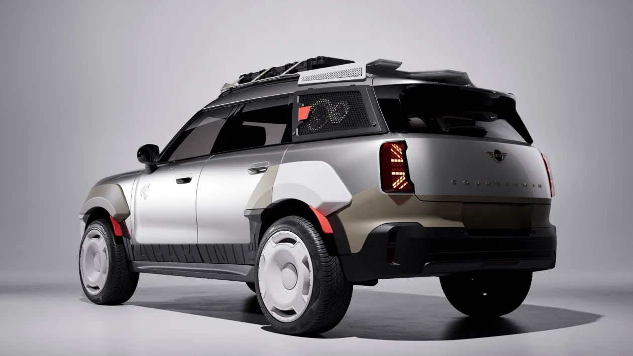 Αυτό το MINI δεν το οδηγείς… το ακούς!