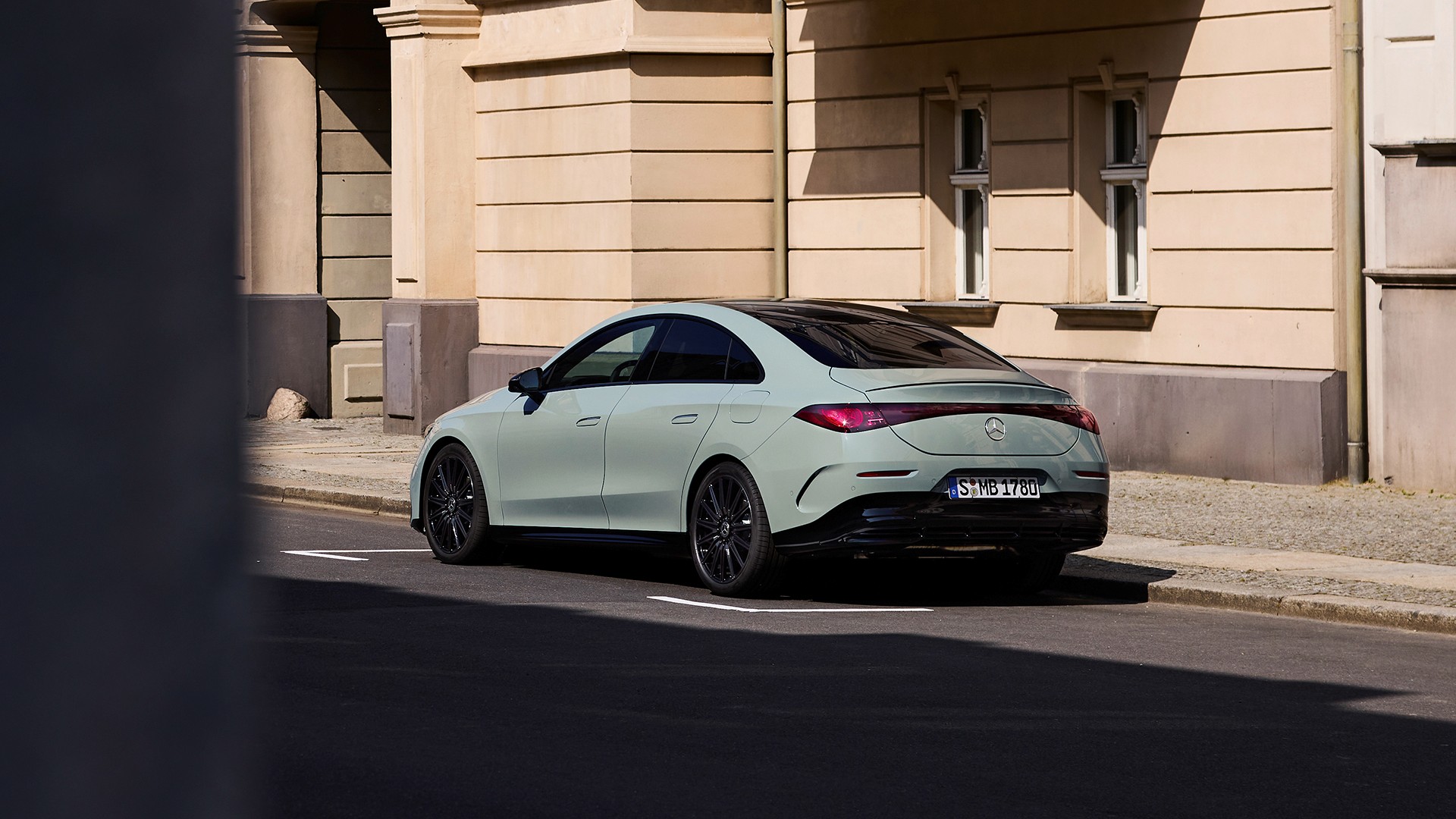 Mercedes-Benz CLA Hybrid: Η υβριδική τεχνολογία της νέας εποχής