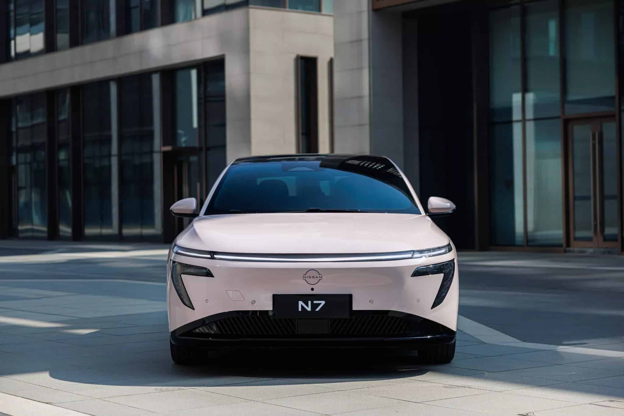 Το Nissan Primera επιστρέφει και μπαίνει στη πρίζα