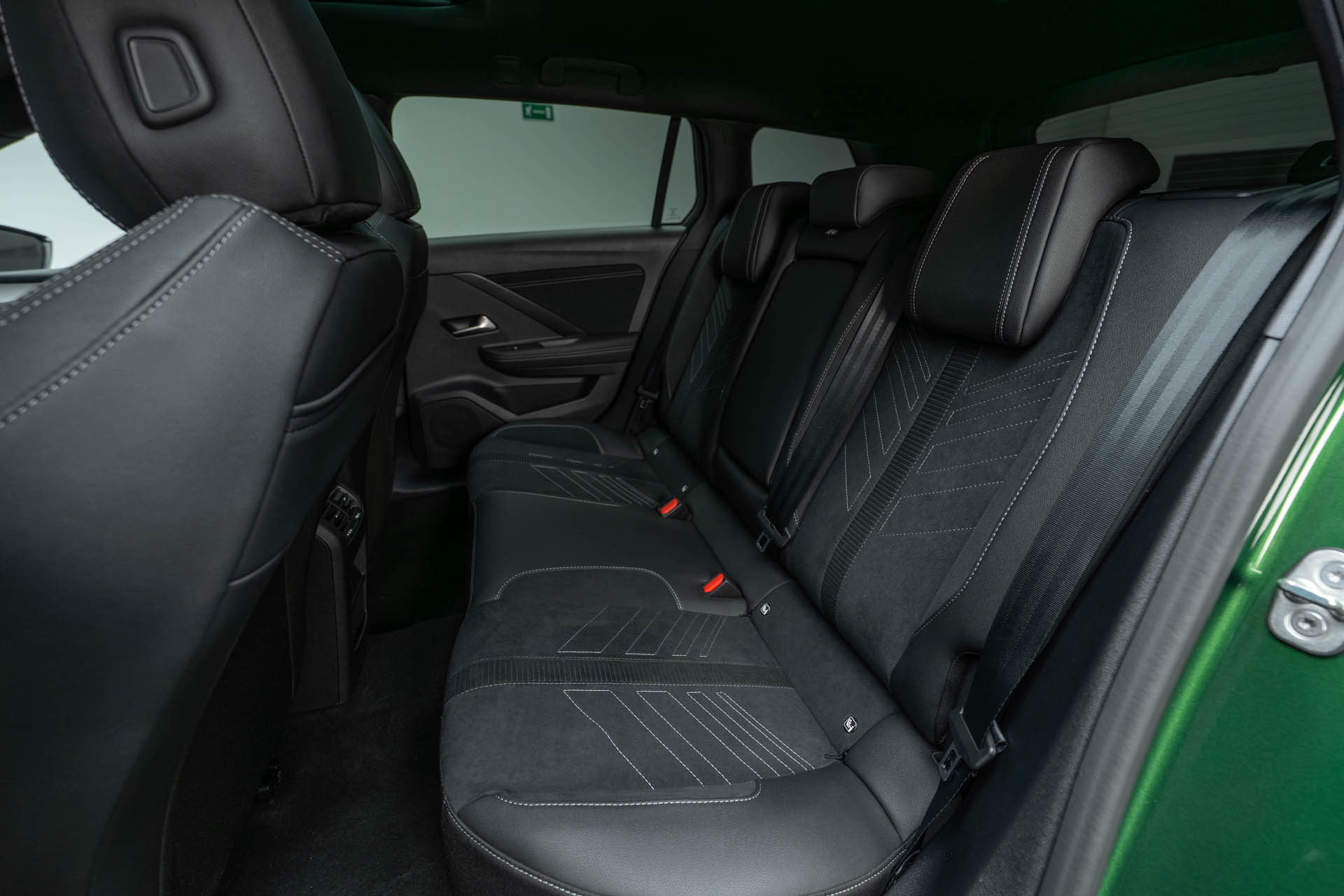 Opel Astra (8) Opel Astra (8)