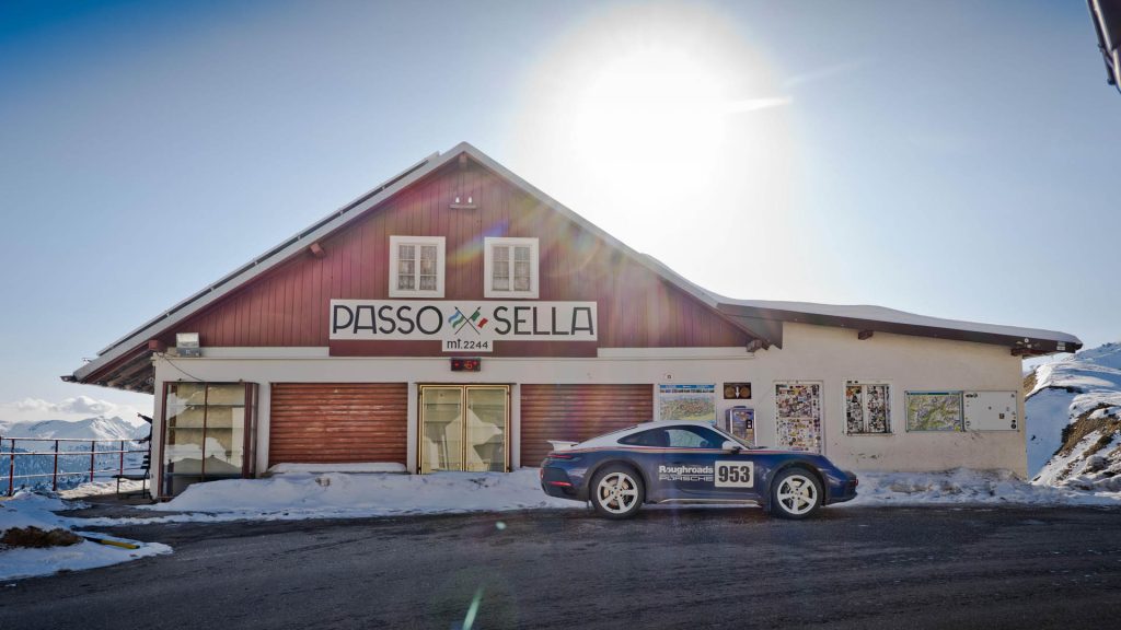 Porsche 911 Dakar through the Dolomites (15)