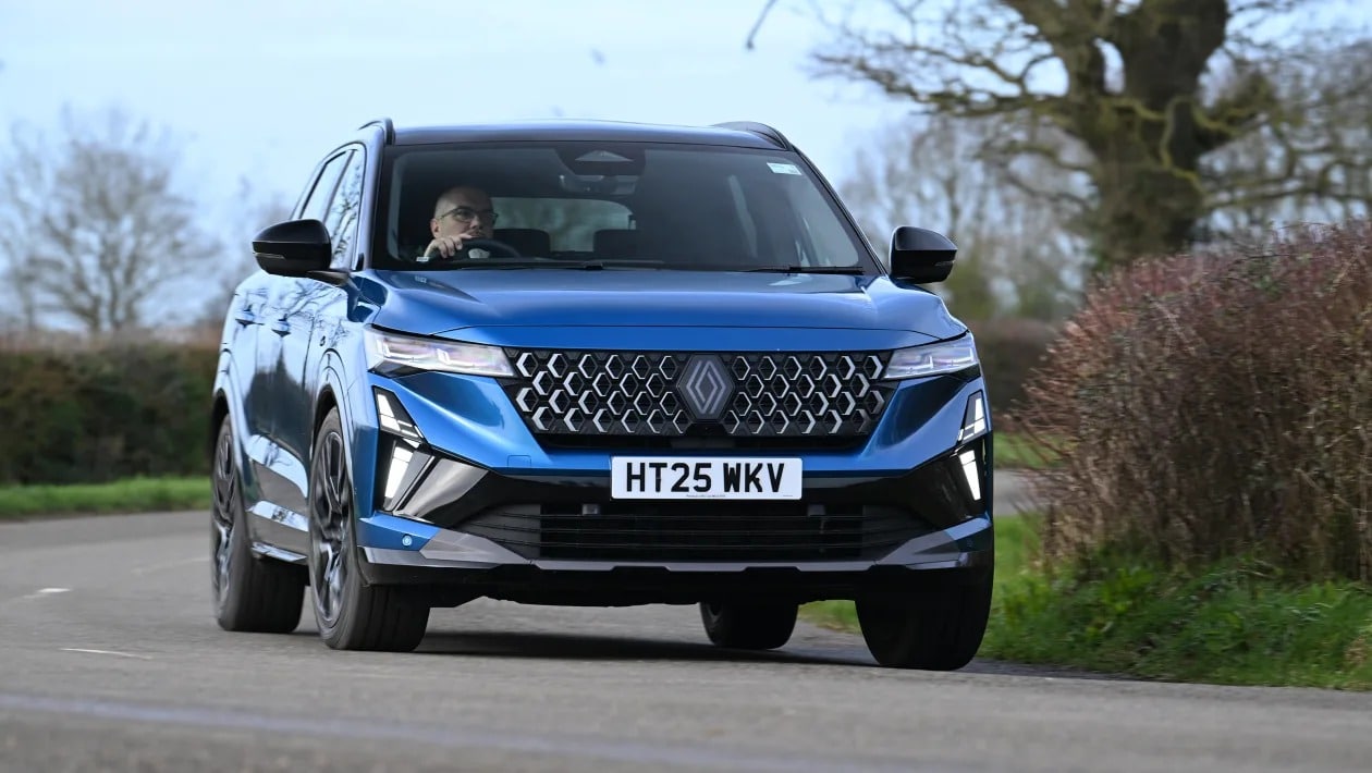 Renault Austral Hybrid: Το SUV που υπόσχεται τα πάντα, αλλά μπορεί να ξεπεράσει τον ανταγωνισμό;