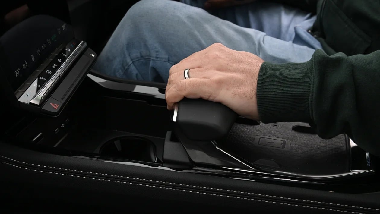 Renault Austral Hybrid: Το SUV που υπόσχεται τα πάντα, αλλά μπορεί να ξεπεράσει τον ανταγωνισμό;