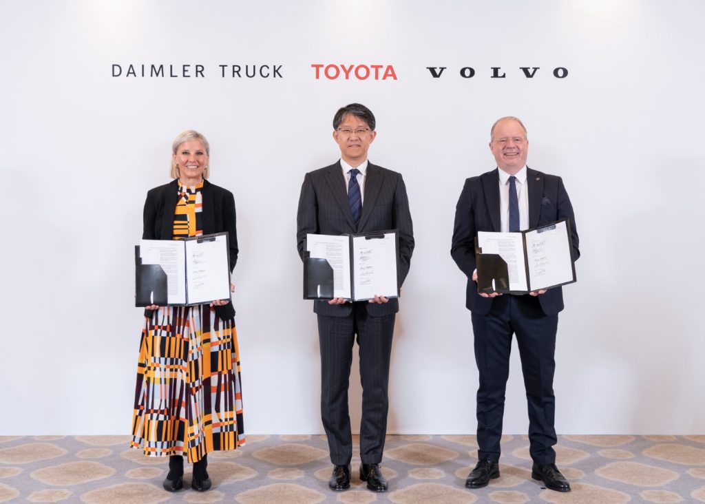 Toyota, Daimler Truck και Volvo ενώνουν τις δυνάμεις τους με φόντο το υδρογόνο