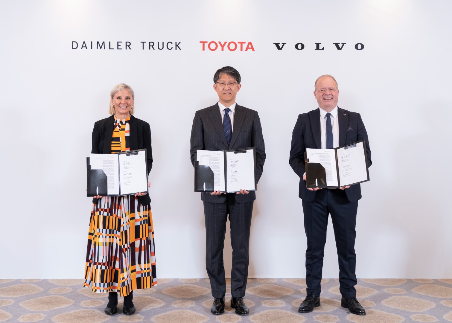 Toyota, Daimler Truck και Volvo ενώνουν τις δυνάμεις τους με φόντο το υδρογόνο