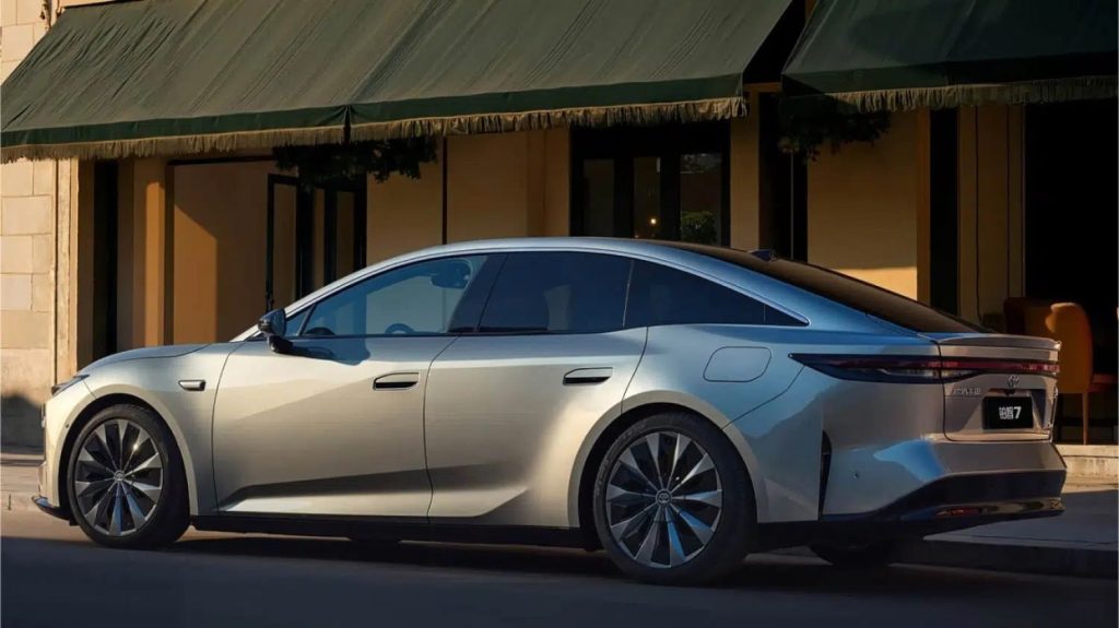 Toyota bZ7: Το ηλεκτρικό των €18.600 που «τρέλανε» την Κίνα σε 1 ώρα – Θα το δούμε στην Ευρώπη;