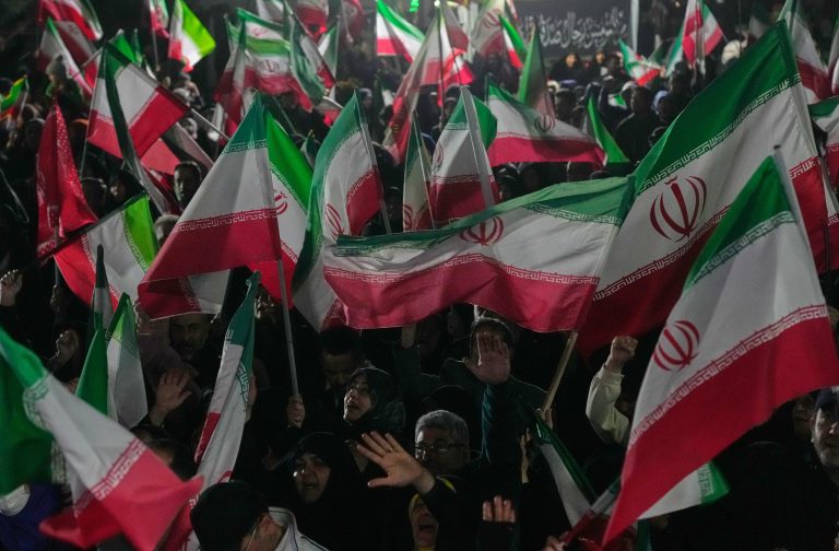 Ιράν: «Ψευδείς και αβάσιμες» οι δηλώσεις Τραμπ σχετικά με το αίτημα της Τεχεράνης για κατάπαυση του πυρός