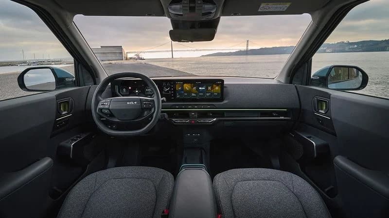 Το ηλεκτρικό που τρομάζει τη Renault: Το νέο KIA EV2 αλλάζει τα δεδομένα με τιμή και αυτονομία που σοκάρει