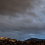 Καιρός: Άστατος με ισχυρές βροχές, καταιγίδες και πιθανώς χαλαζοπτώσεις