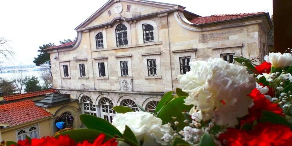 Τη στήριξη Πατριαρχείων και κληρικών της Ομογένειας με νομοσχέδιο εντός του μηνός, ανακοίνωσε η Σοφία Ζαχαράκη