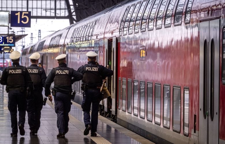 Γυναίκα δάγκωσε εργαζόμενο για να την αφήσει να επιβιβαστεί σε τρένο στην Γερμανία