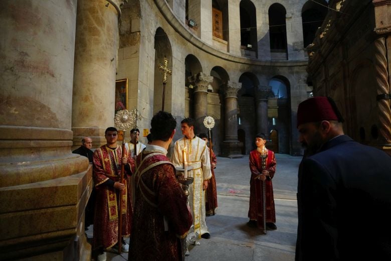 Δάκρυα χαράς στους Άγιους Τόπους στην Ιερουσαλήμ που άνοιξαν πάλι για τους πιστούς