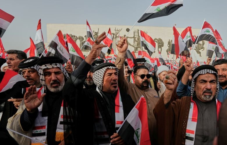 Ιρακινοί διαδηλωτές εισέβαλαν στο προξενείο του Κουβέιτ στη Βασόρα μετά το πυραυλικό πλήγμα