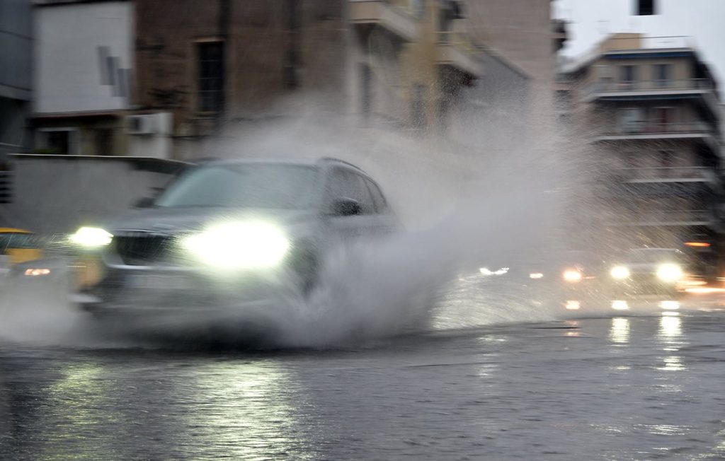 Κακοκαιρία ERMINIO φέρνει κόκκινο συναγερμό σε επτά περιοχές