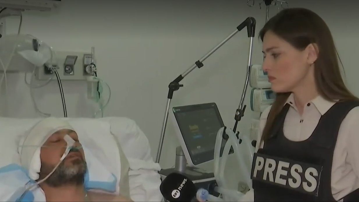 «Το Ισραήλ στοχοποιεί σκόπιμα τους υγειονομικούς»: Γιατρός που τραυματίστηκε εν ώρα καθήκοντος μιλά στην κάμερα του ΕΡΤnews