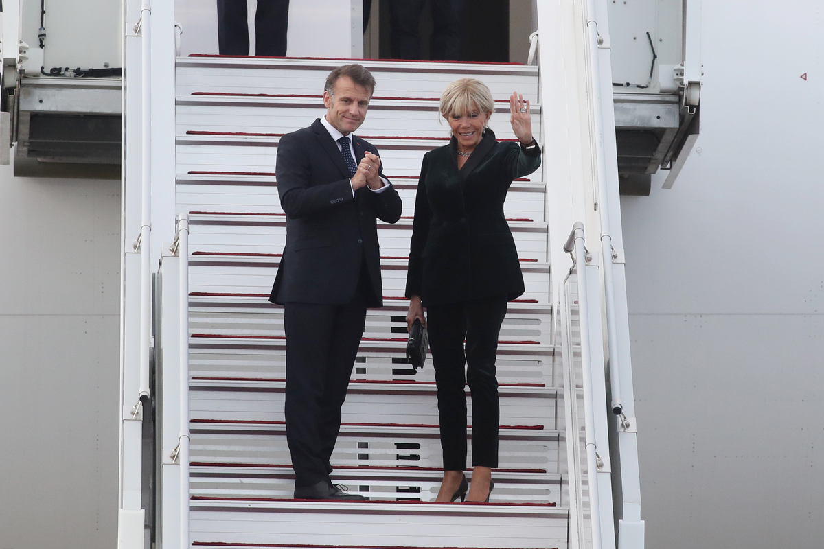 Ολοκληρώθηκε η επίσκεψη Μακρόν στην Αθήνα