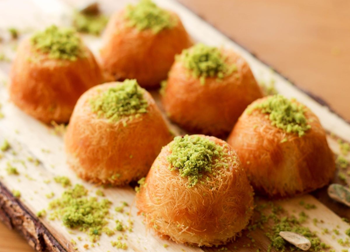 Εορτολόγιο: Ποιοι γιορτάζουν σήμερα Μεγάλη Τρίτη 7 Απριλίου