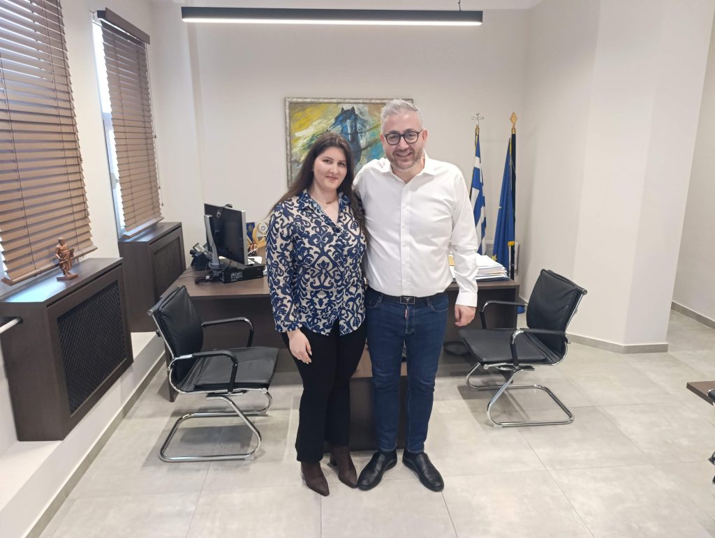 Δήμος Ωραιοκάστρου: Συγχαρητήρια Π. Τσακίρη σε μαθήτρια που διακρίθηκε σε πανελλήνιο διαγωνισμό αφίσας-ιστορικού αφηγήματος - ertnews.gr