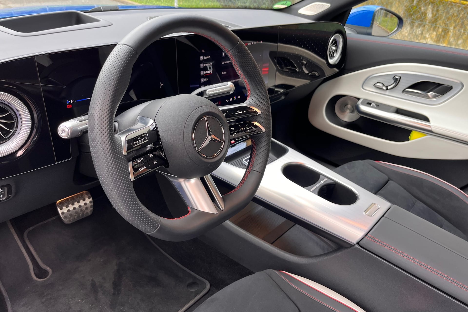 800V τεχνολογία και 320 kW φόρτιση: Η Mercedes CLA 250+ ανεβάζει τον πήχη