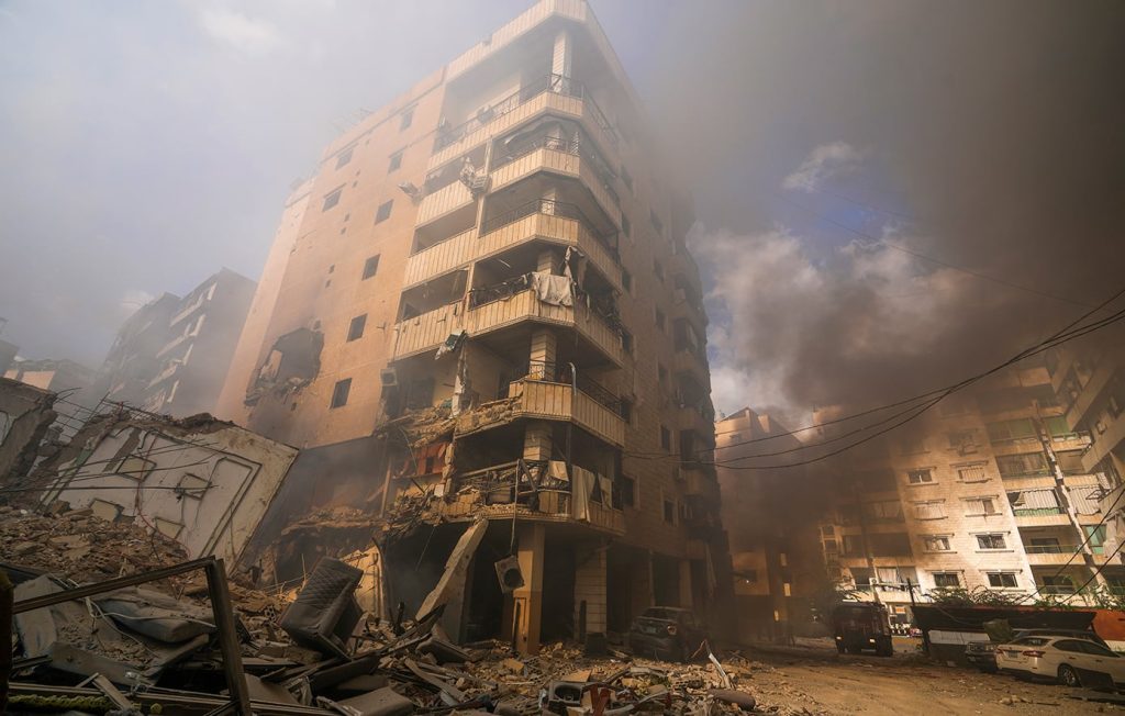 Νέα ισραηλινά πλήγματα στη Βηρυτό μετά την καταστροφή μιας ακόμη γέφυρας στον ποταμό Λιτάνι