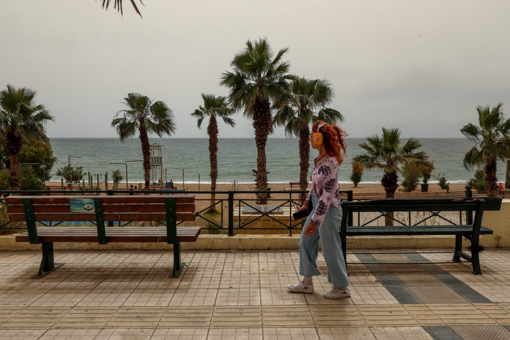 Καιρός: Σκόνη, νοτιάδες και θερμοκρασίες έως 30 βαθμούς τις επόμενες ημέρες - ertnews.gr