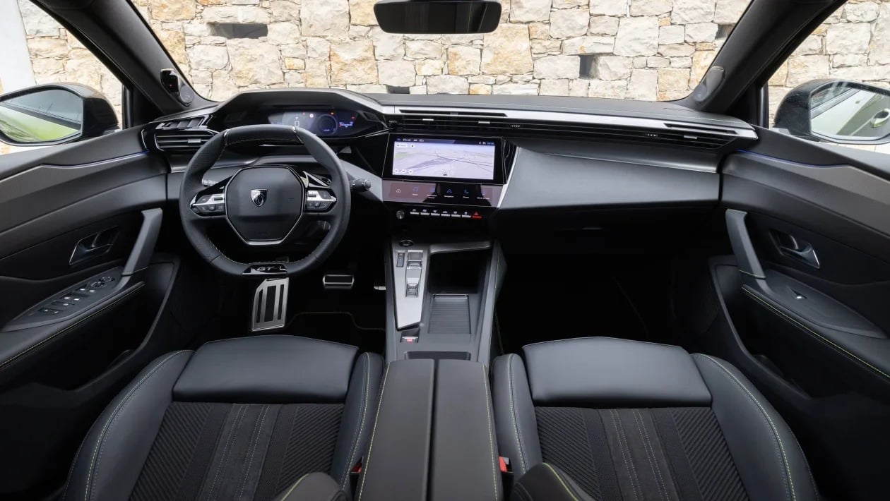 Το νέο Peugeot E-408 δημιουργεί δική του κατηγορία