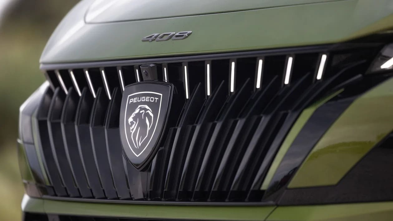 Το νέο Peugeot E-408 δημιουργεί δική του κατηγορία