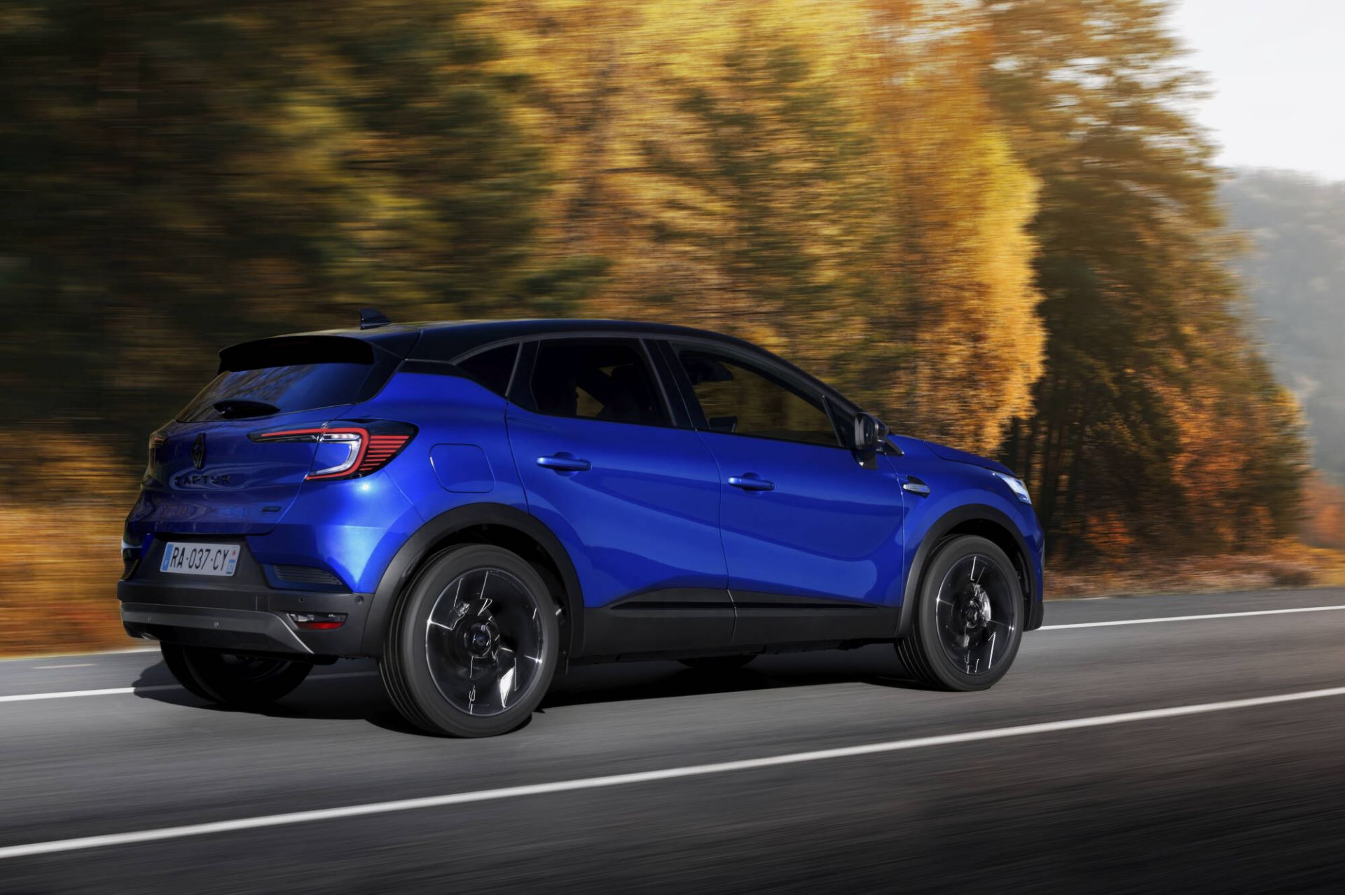 Δοκιμάζουμε το νέο Renault Captur E-Tech των 160 ίππων